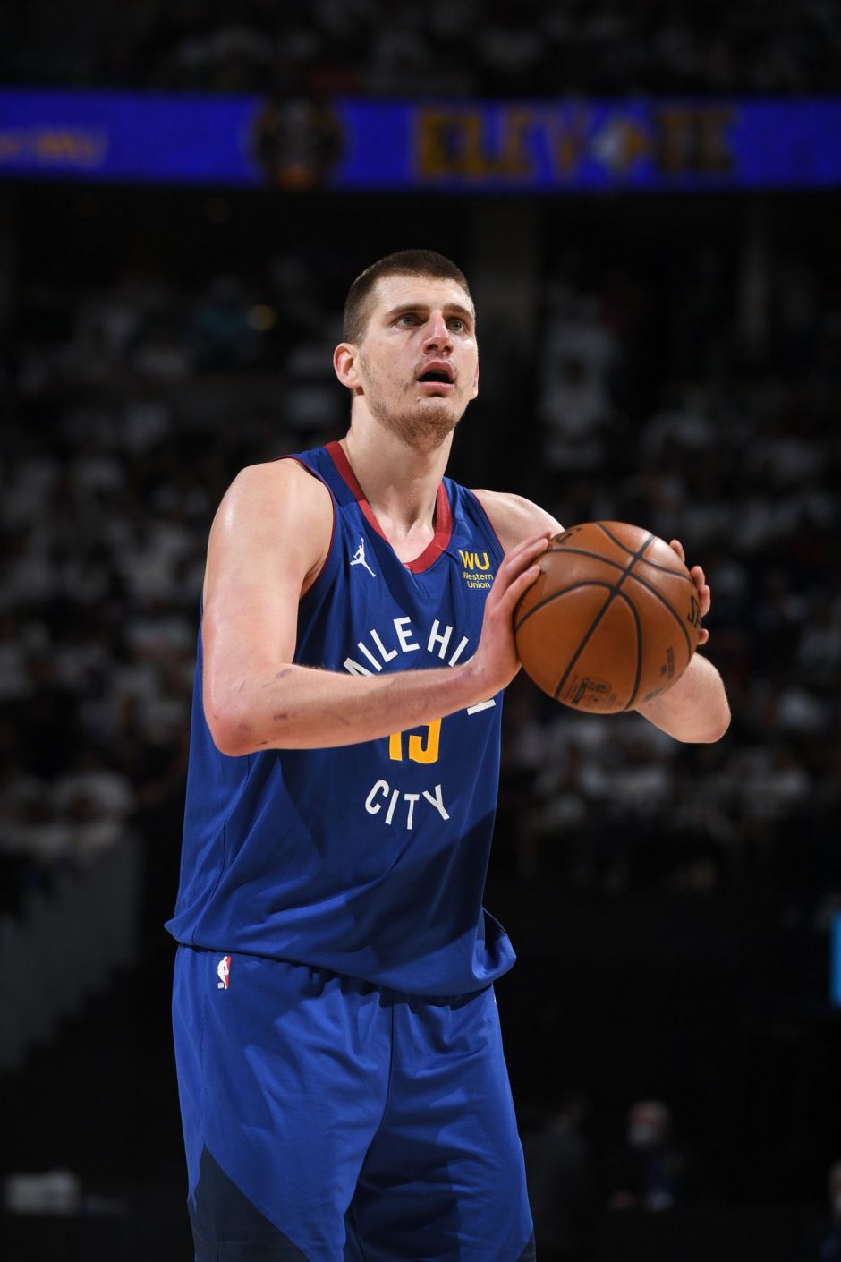 越了任何一 越了任何一